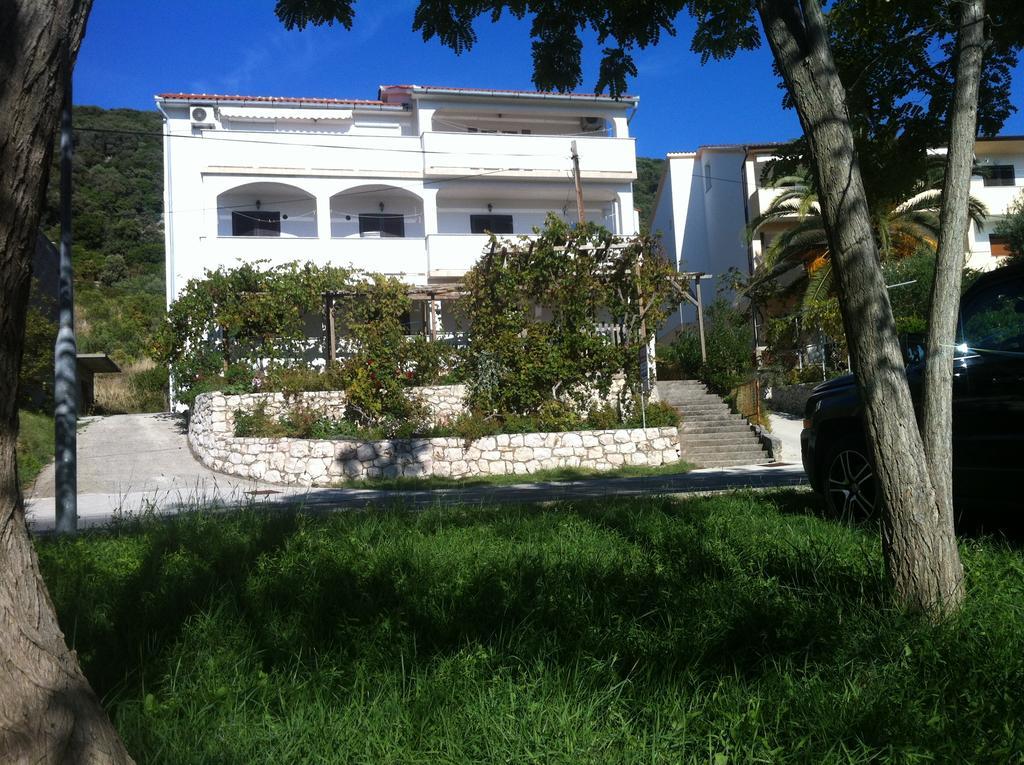 Pljesa Apartments Supetarska Draga Exteriér fotografie